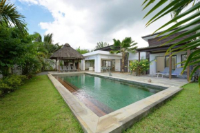 Luxurious Villa, 3 bedrooms - center of Grand Baie